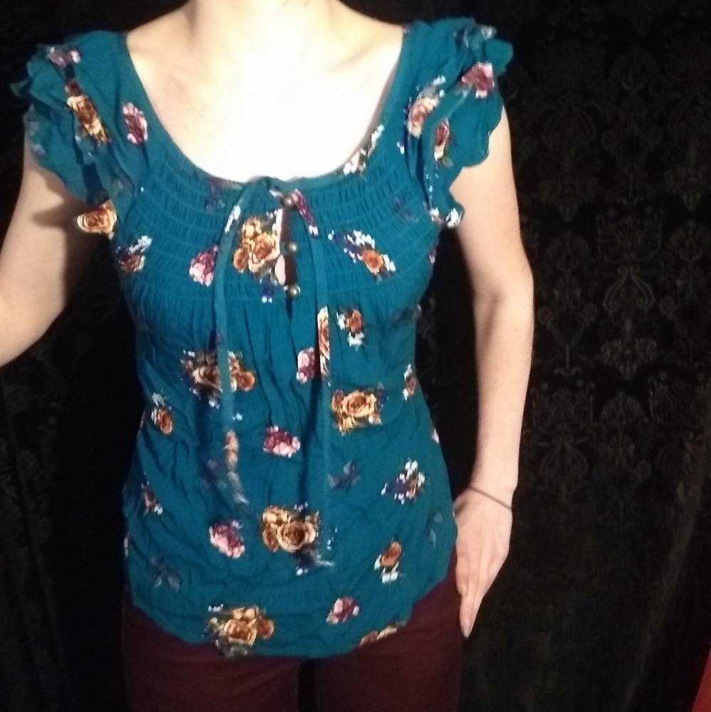 Boho short-sleeved floral blouse